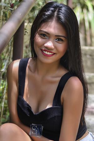 Philippines women